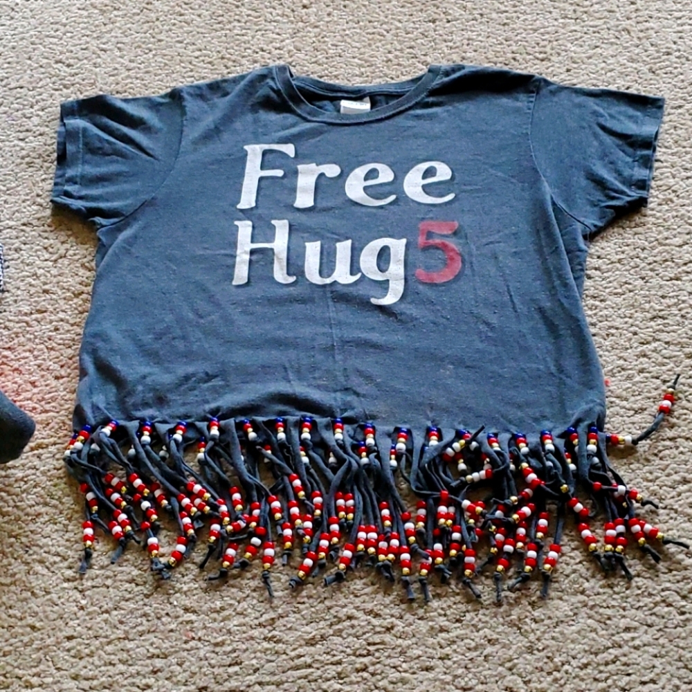 Dark gray Free Hugs T-shirt